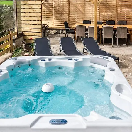 Romantic Old Building Near Nürburgring Villa Virneburg